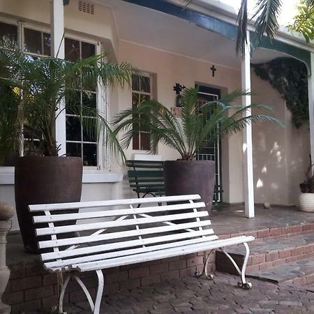 Mavilla Stellenbosch B&B Экстерьер фото